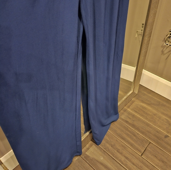 Vince Camuto jumpsuit - Picture 2 of 4